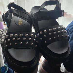 Blacks sandals